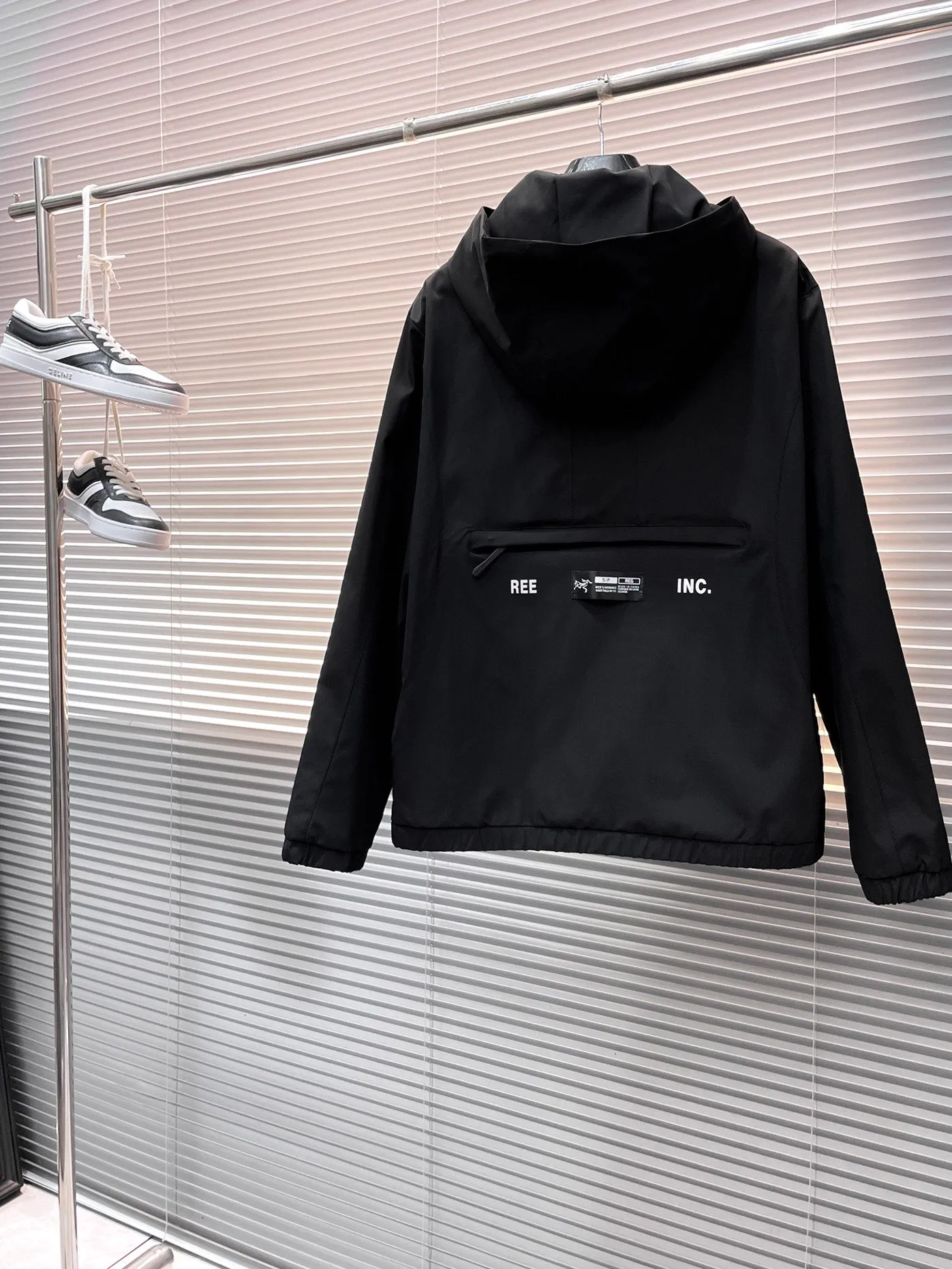 Same Style， ， 2026 New Arrival ， Original Premium Breathable ， ， ， Quality。 ， Sizes：M～3XL， 195